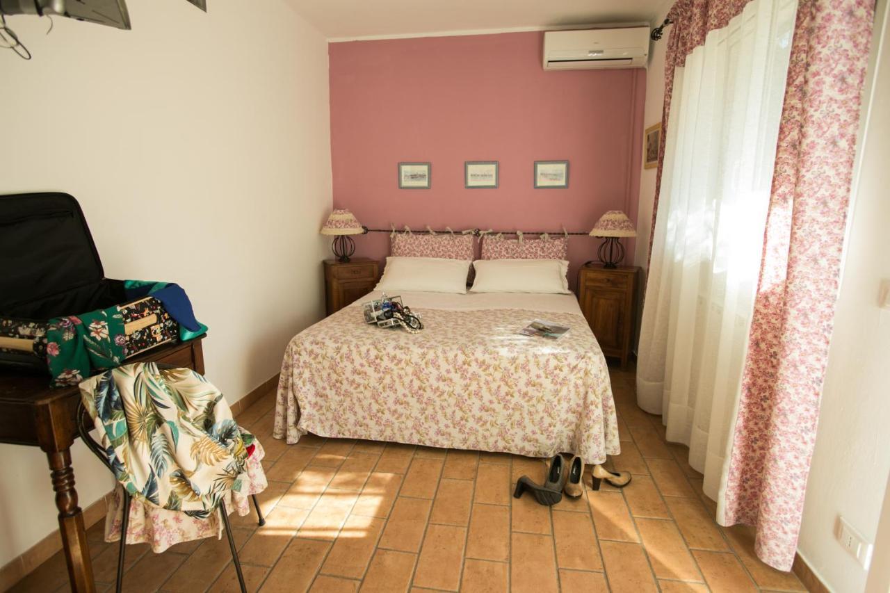 Hotel Le Raganelle Oneglia Exteriér fotografie